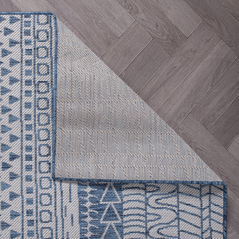 Tapis bleu / crème en polypropylène tissé à la machine Jezeniah Southwestern, Tapis de couloir de 2 pi x 7 pi