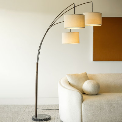 Lampe sur pied DEL Trilage 84 po avec 3 bras réglables, abat-jour tambour en tissu brun clair, finition bronze et base en marbre noir, ampoules incluses