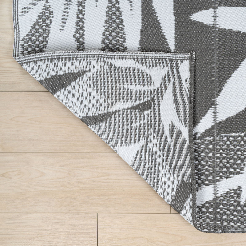 Tapis d'extérieur pliable et réversible en plastique Wilde, Gray/White, Rectangle 9' x 12'