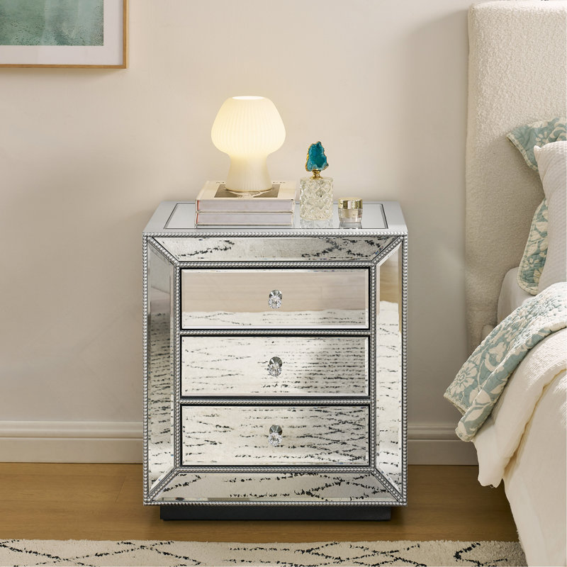 Armoire à 3 tiroirs avec finition miroir en perles