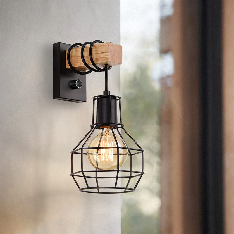 Benjamine Armed Sconce