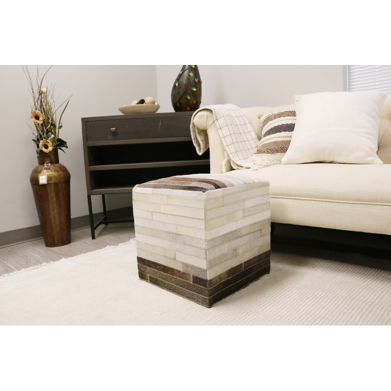 Repose-pieds en cuir Chadric