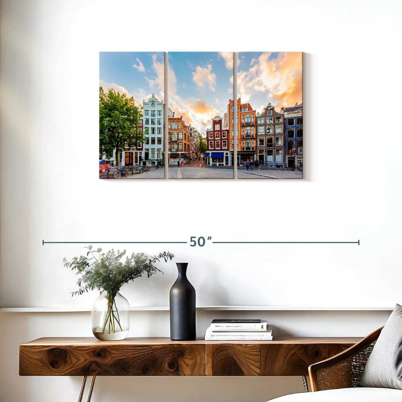 Amazing Amsterdam, H 20 po x l 33 po