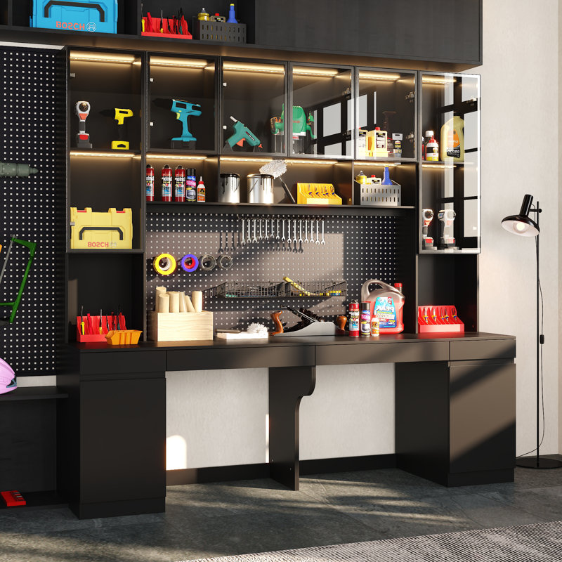 Armoire de garage avec table de travail et lumière