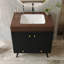 Meuble-lavabo 30 po Mid-Century | Armoire noire texturée, pieds noirs, plateau en faux marbre / noyer foncé, lavabo en céramique, rangement intelligent