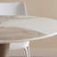 Table de salle à manger blanche