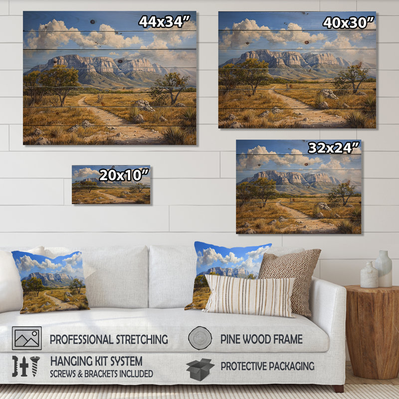 Montagnes de Guadalupe au Texas II - Paysage moderne, art mural sur bois de pin naturel, H 34 po x l 44 po