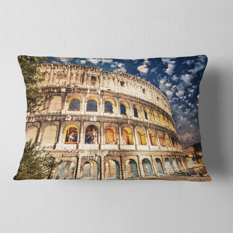Coussin Wonderful Coliseum at Dusk