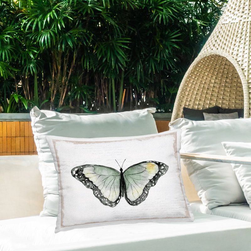 Coussin d'extérieur imprimé Simple Butterfly Visage par Janet Tava