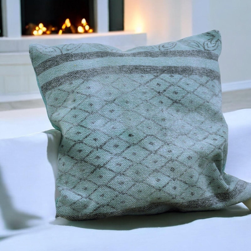 Stylish Suffield Ombre Green Square Scatter Pillow Cover - Soft Decorative Cushion Cover for Sofa, Bed and Home Décor