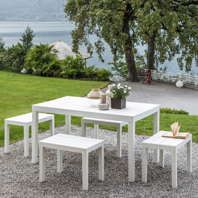 Roann Rectangular Table with 4 Bench Garden Set, White