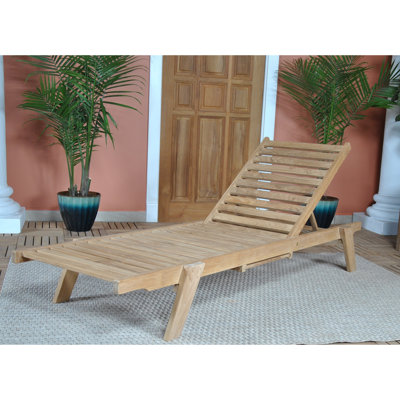 Chaise longue inclinable en teck Vasques