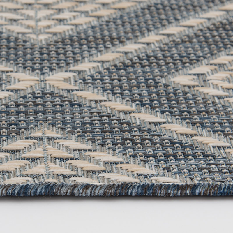 Tapis intérieur / extérieur gris à motif géométrique tissé à plat, Rectangle 5 pi x 7 pi