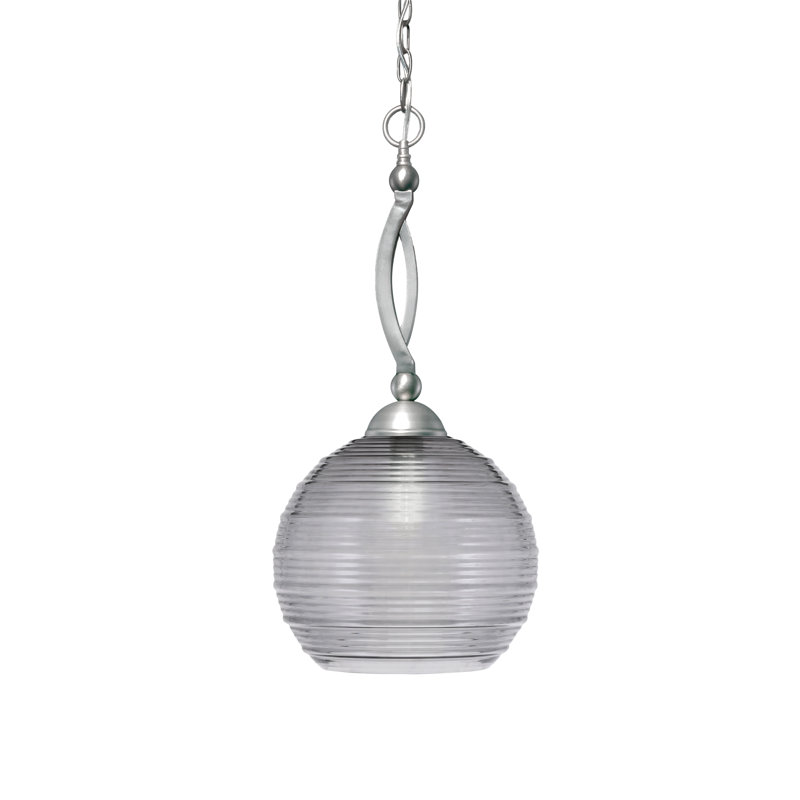 Luminaire suspendu à chaîne Waltham illustré en nickel brossé avec verre fumé 12 po
