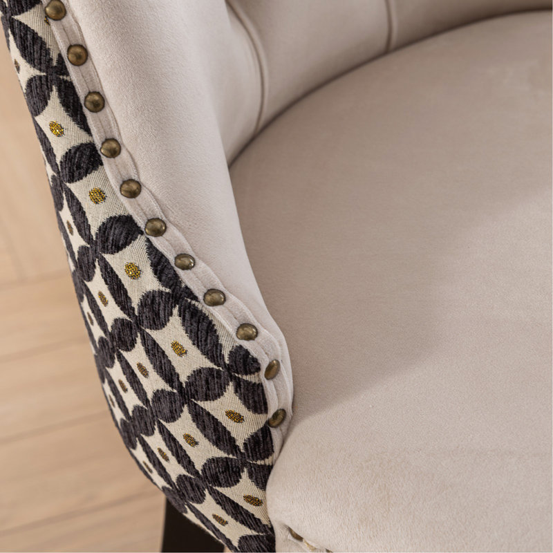 Ensemble de 2 chaises de salle à manger classiques en velours capitonné haut de gamme et rembourrées en velours de style contemporain avec pieds en bois cloutés, ensemble de 2