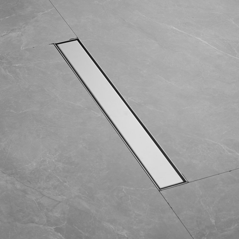 1 grille linéaire de l 24 po, Brushed Nickel