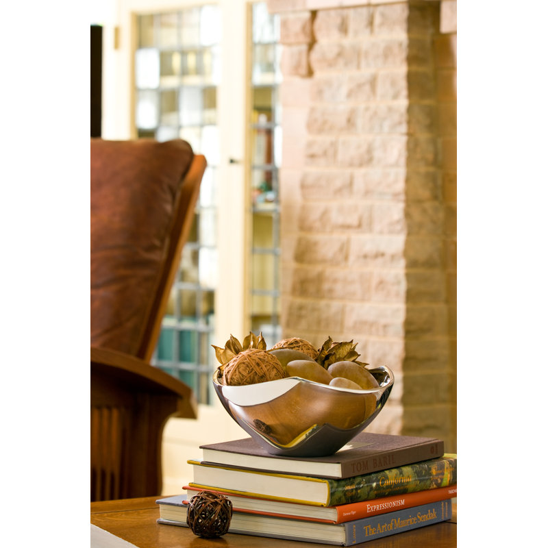10-Inch White Ceramic Serving Bowl with Gentle Rim Points