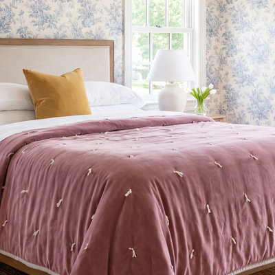 Geoff Velvet Quilt Set