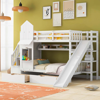 Lit superposé simple de style château avec tiroirs et tablettes