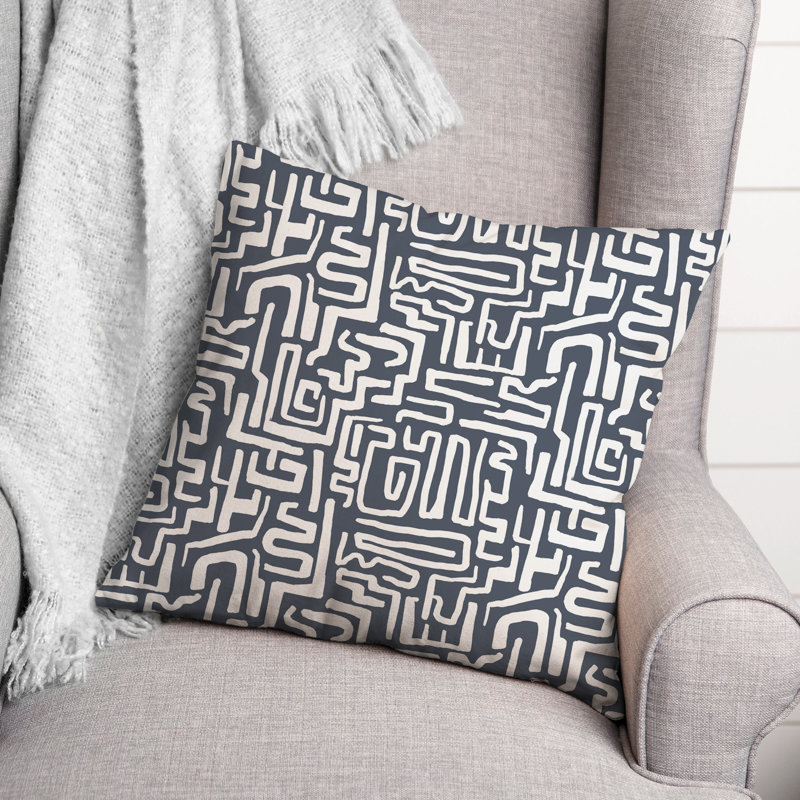 Coussin extérieur bleu marine Wiggly Shapes, H 18 po x l 18 po, Ardoise