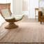 Tapis beige / ivoire uni fait à la main Kate Lester + Jaipur Living Rosier-70294152