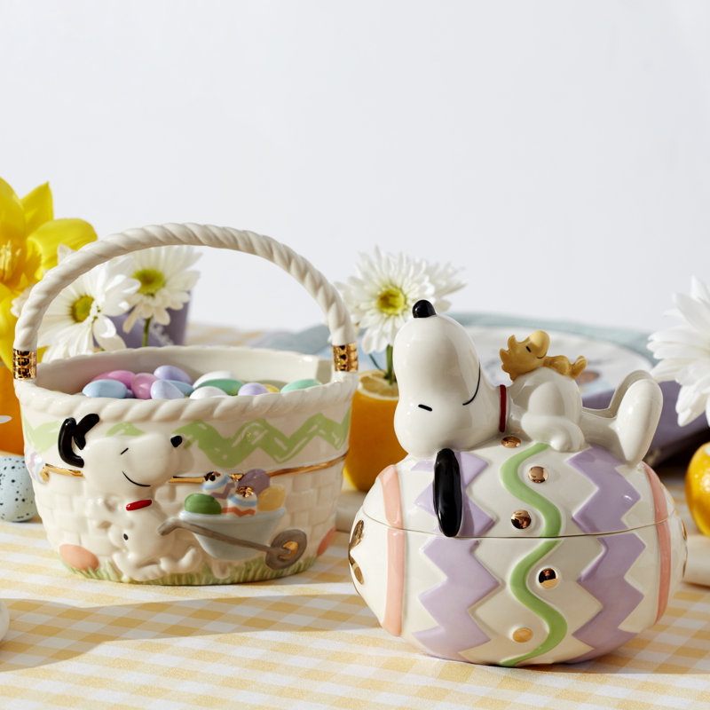 Snoopy Easter Peanuts Easter Snoopy & Woodstock Basket