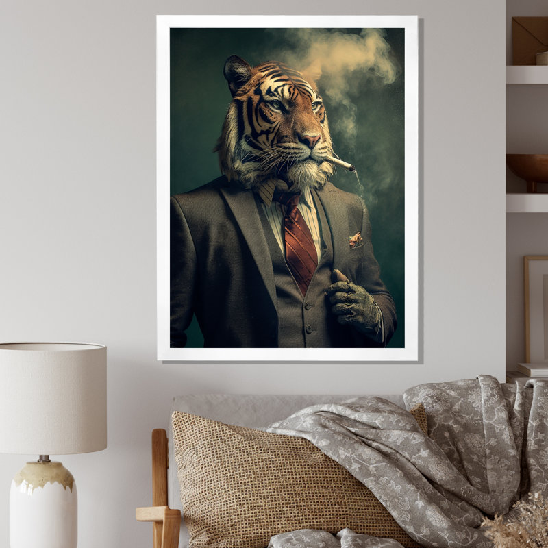 «Stylish Lion in suit smoking», reproduction sur toile, H 40 po x l 30 po x P 1,5 po, Cadre simple blanc