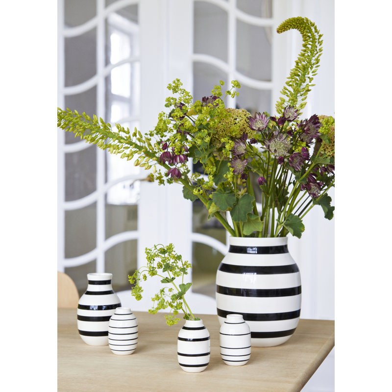 Omaggio Earthenware Table Vase, Black, 4.9" H x 3.1" W x 3.1" D