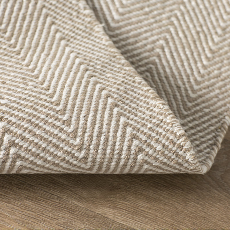 Chevron Indoor / Outdoor Rug, Rectangle 8' x 10'