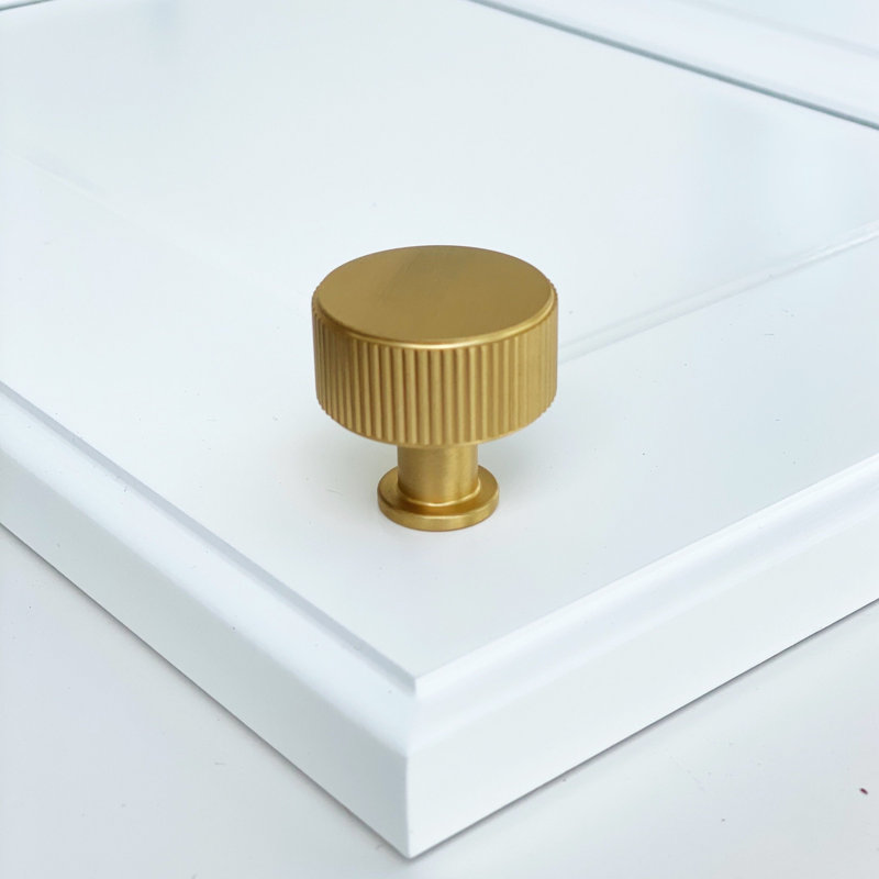 Lines 1.2" Diameter Round Knob