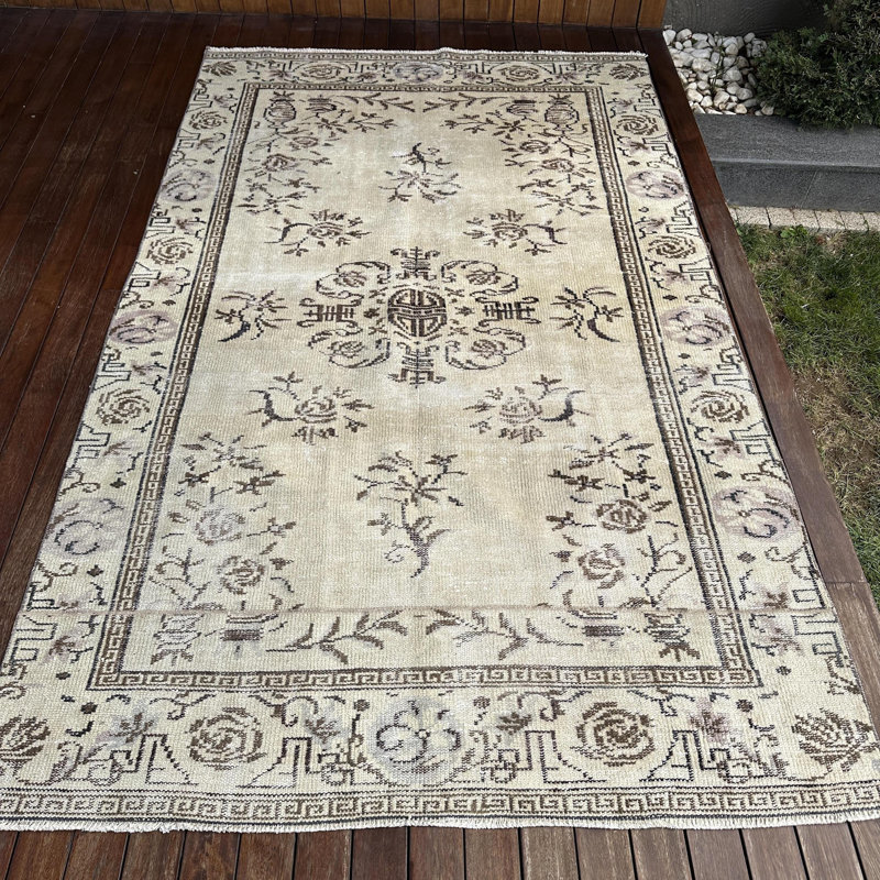 Tapis turc Oushak tissé à la main en laine vert vif avec des pampilles, parfait pour la chambre à coucher