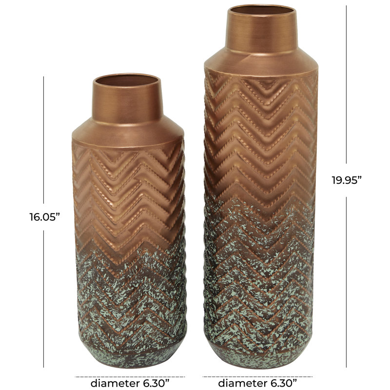 Vase extérieur à chevrons en métal Cole and Grey