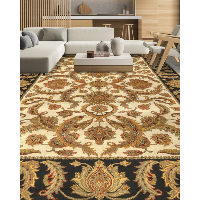 Hand Knotted Wool Oriental Area Rug in Ivory And Black