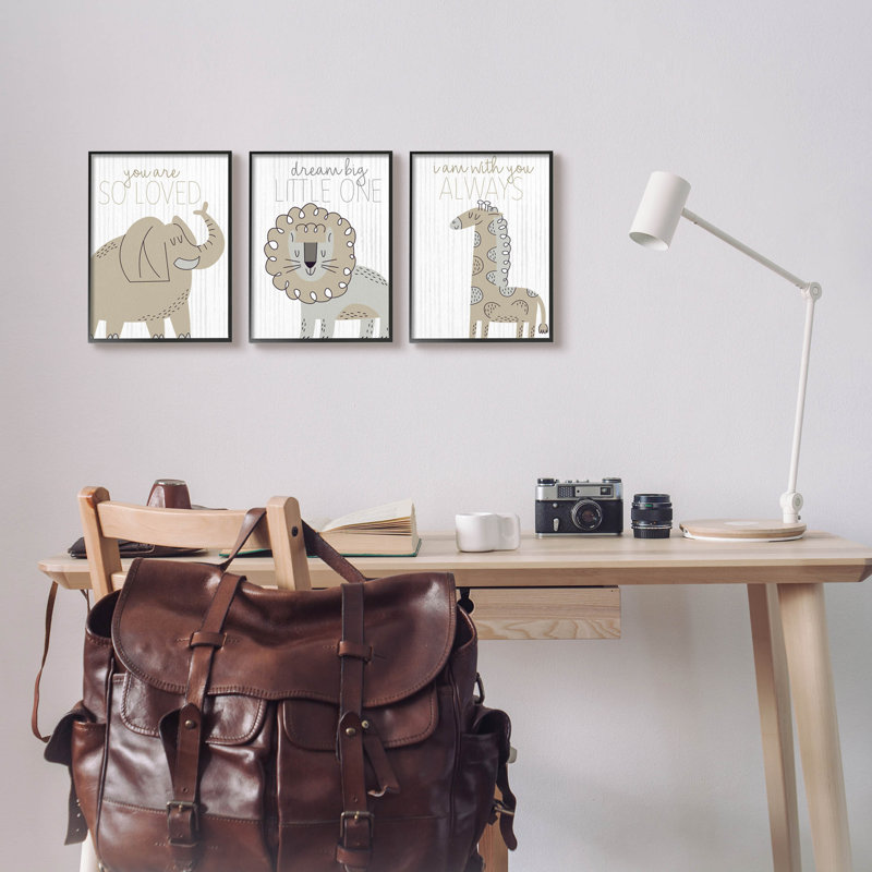 «Comforting Animal Nursery Sentiments», ensemble de 3 giclées par Kim Allen, H 14 po x l 33 po x P 1,5 po