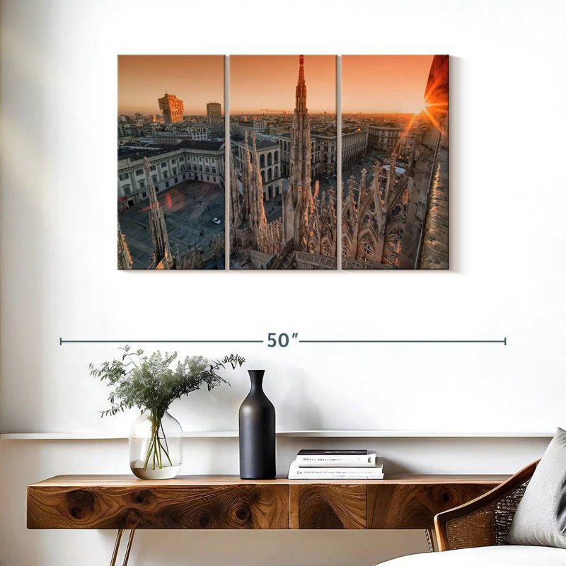 Coucher de soleil sur la place Milan, H 24 po x l 38 po
