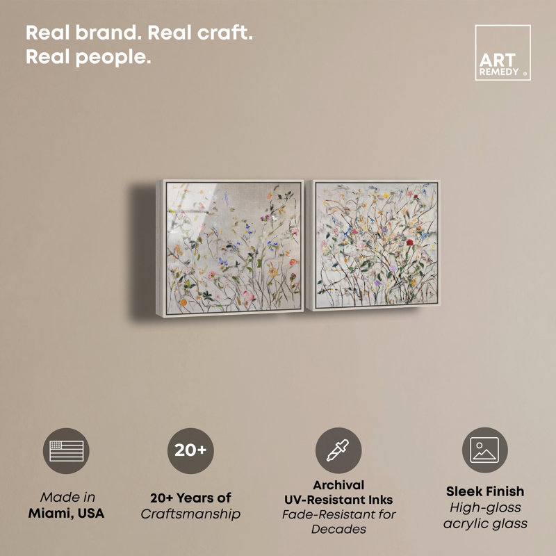 "Floral Decay Diptych", ensemble de décorations murales encadrées par Art Remedy, cadre argenté, 12 x 12, 13"H x 13"W