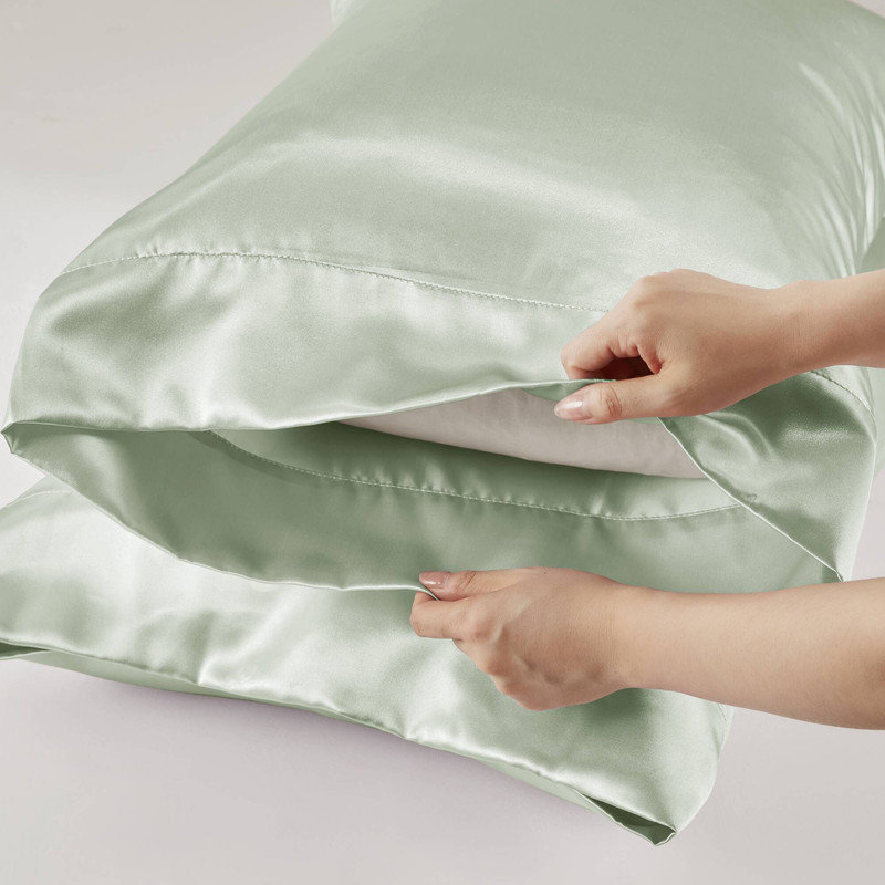 Luxurious Sheet Set for a Smooth Sleep Experience, Full Bedspread + 4 Standard Pillowcases, Sage