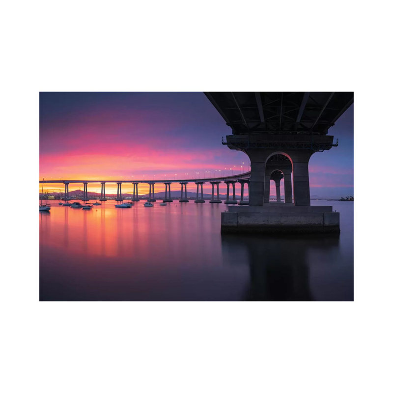 Coronado Bridge III par Moises Levy - photographie sur toile tendue, H 26 po x l 40 po x 1,5 po