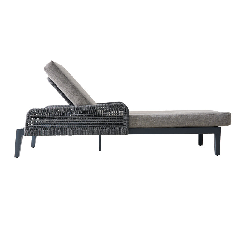 Chaise longue d'extérieur en aluminium avec coussins
