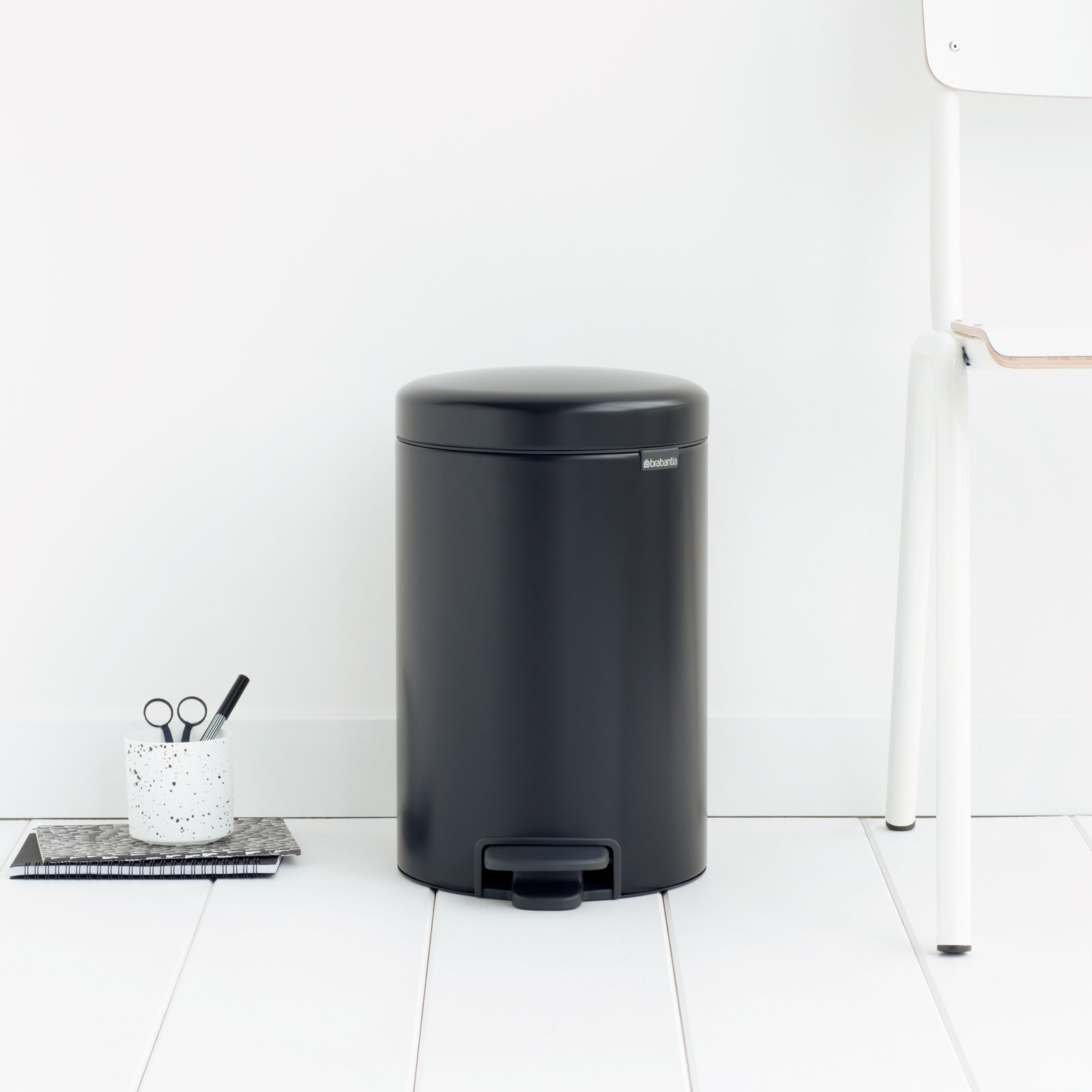 Brabantia Newicon Step On Trash Can, 3.2 Gallon (12 Liter), Matte Black