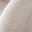 Chaise d'appoint pivotante Quantum en sherpa ivoire