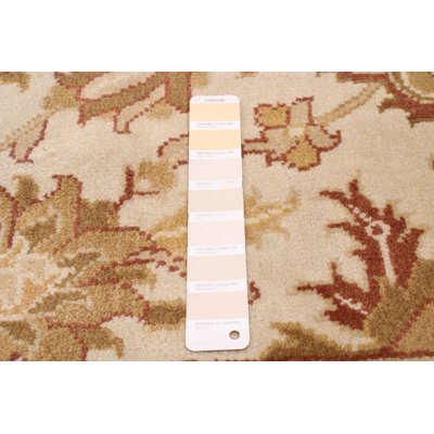 Tapis crème Royal Mahal 9 pi 1 po x 11 pi 7 po