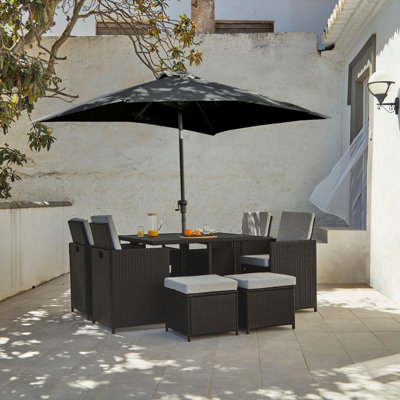 Quinden All Weather Wicker/Rattan 8 - Person with Cushions & Parasol