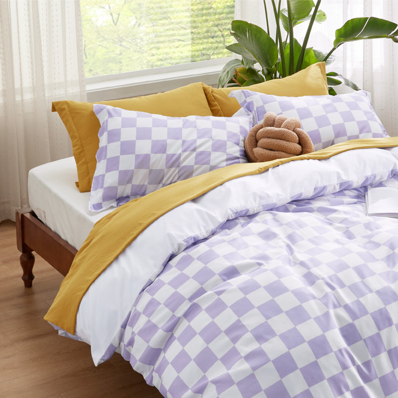 Bedsure Reversible Duvet Cover Set with Zipper Closure GentleSoft™️, Queen Duvet Cover + 2 Standard Pillowcases, Purple