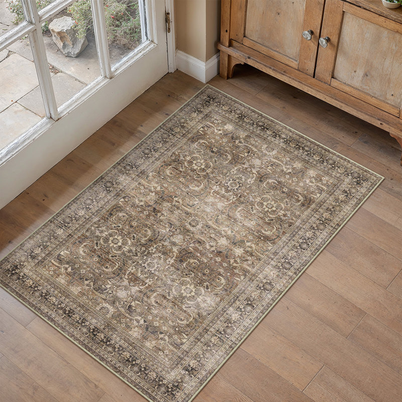 Tapis traditionnel délavé Briar, Brown, Rectangle 2 pi 3 po x 2 pi 9 po