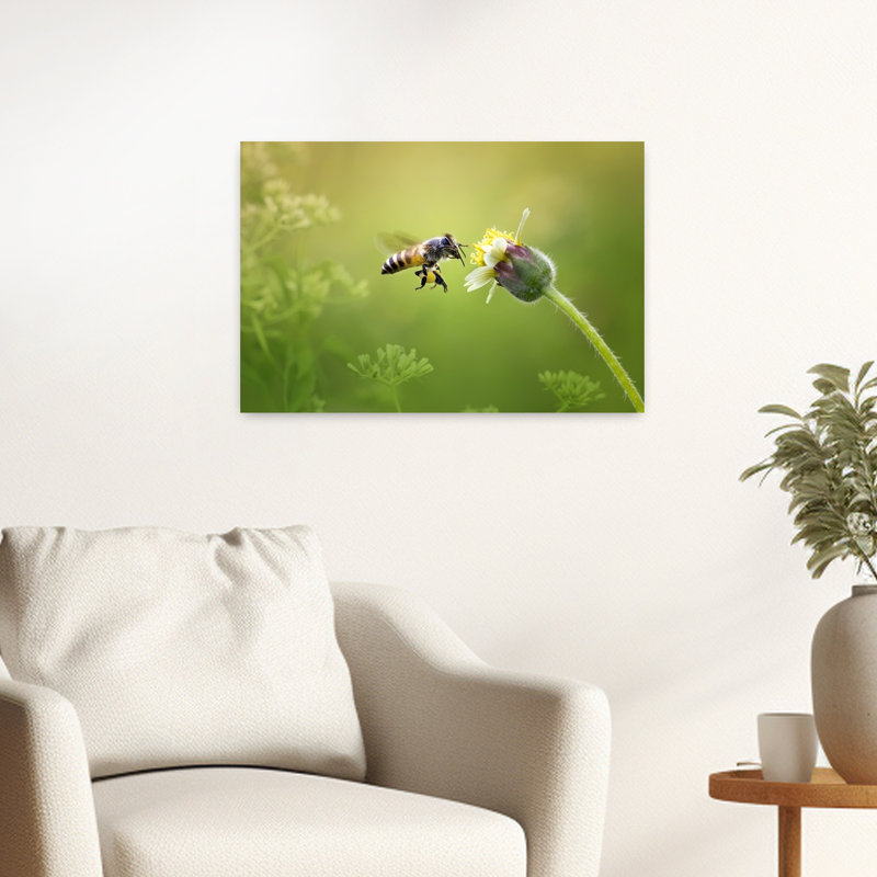 Abeille près d'une fleur - Illustration murale délicate et vibrante représentant une abeille et une fleur., 16" H x 24" W