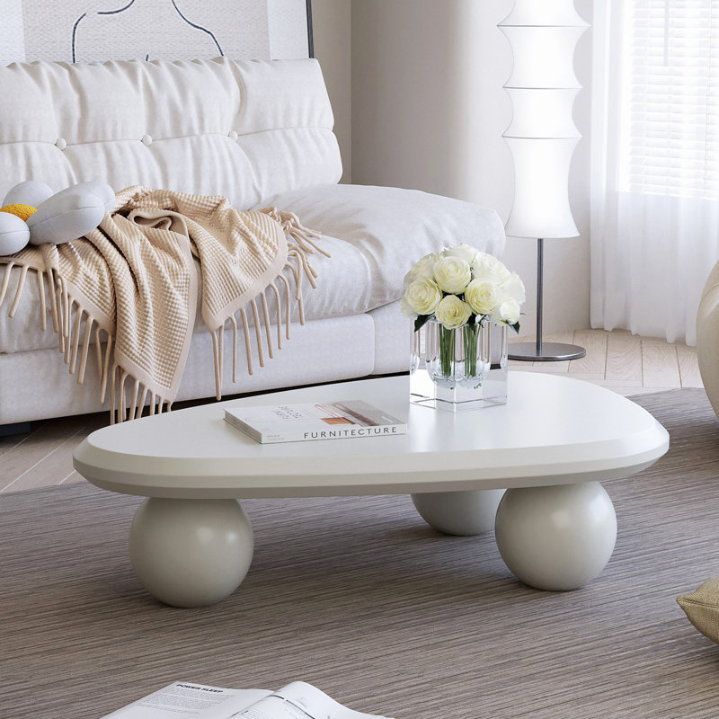 Table basse Cloud avec 3 pieds sphériques