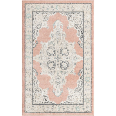 Tapis traditionnel couleur ivoire Troayurgh1
