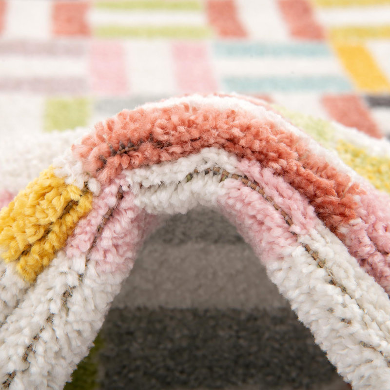 Geometric Power Loom Polypropylene Plastic Rug, Round 3'3"