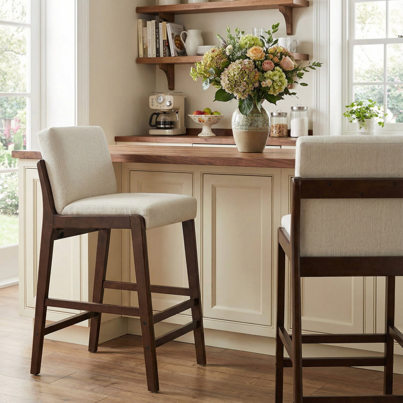 Tabouret de bar rembourré Ryden, Siège beige / structure noyer foncé, 2